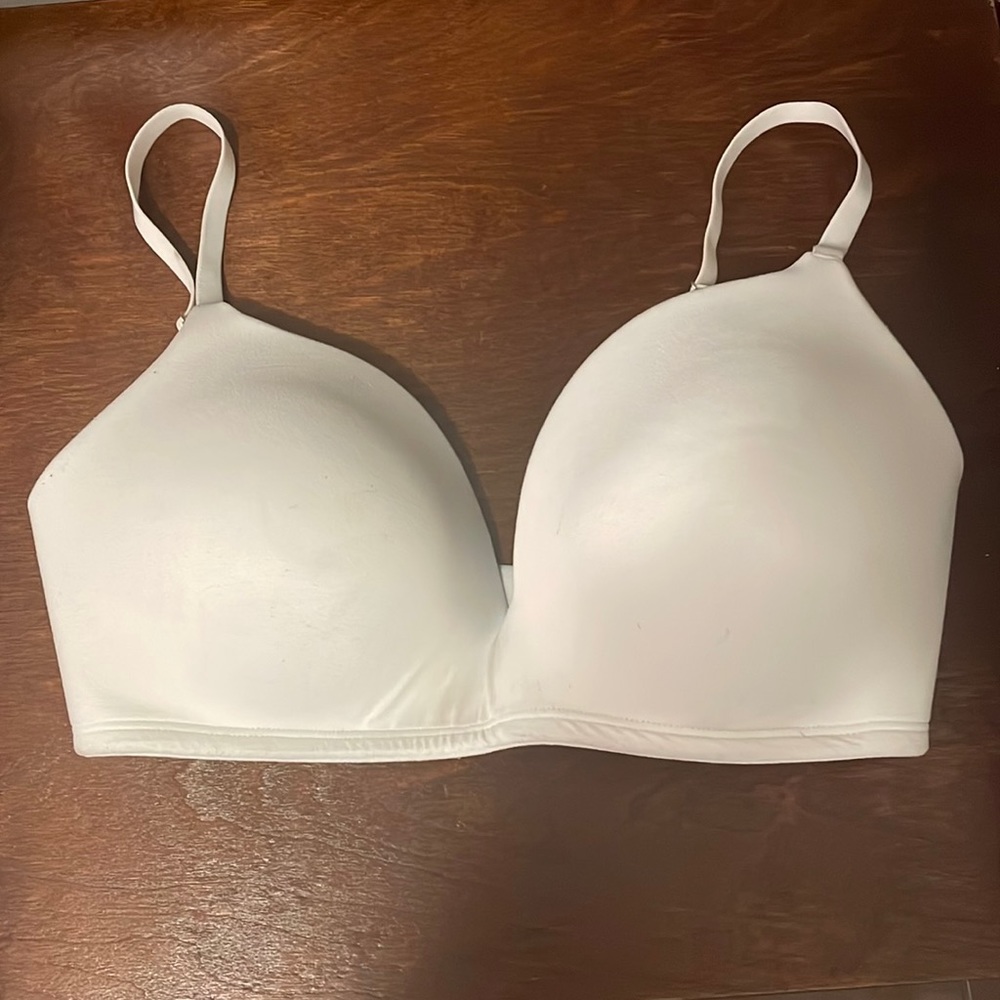 32DD bra